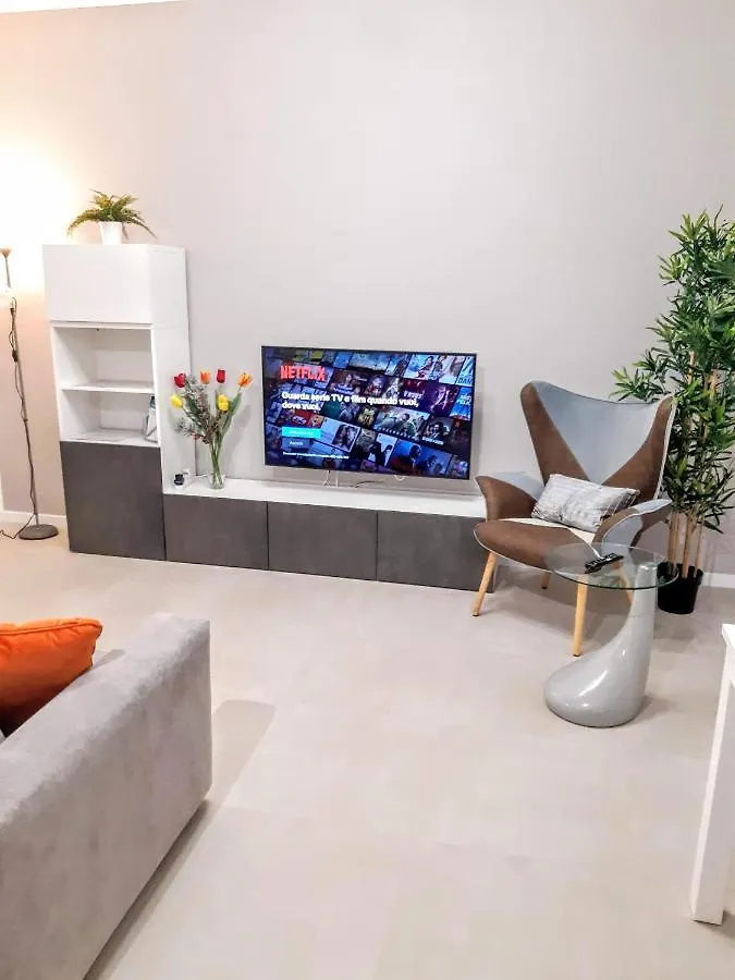 Apartment Suite Rent Milan 2