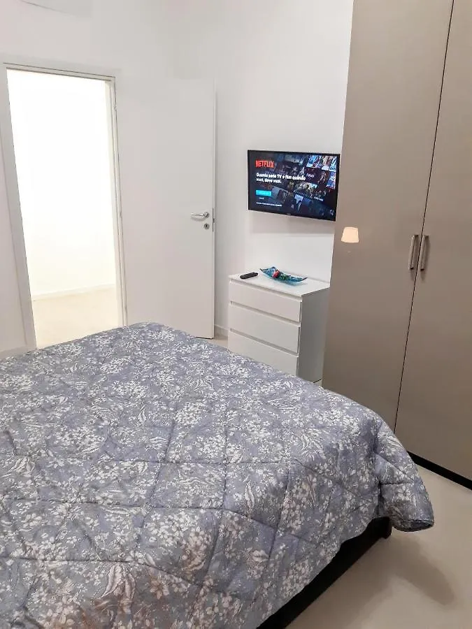 Apartment Suite Rent Milan 2