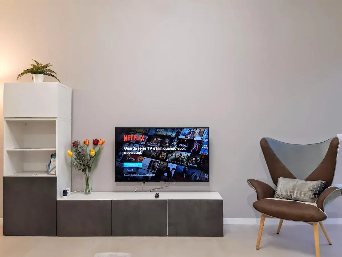 Apartment Suite Rent Milan 2