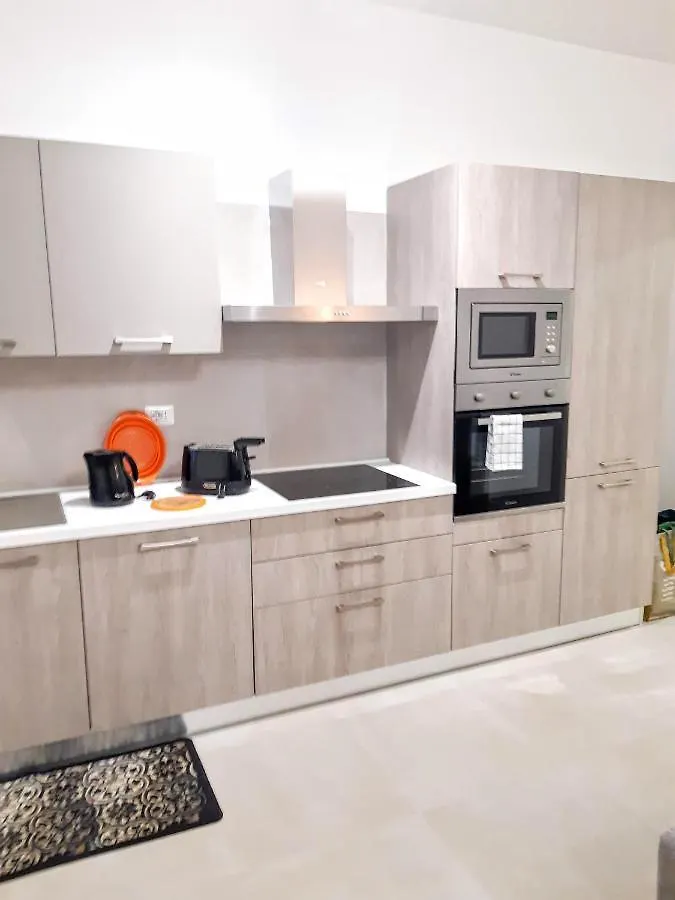 Suite Rent Milan 2 0*,